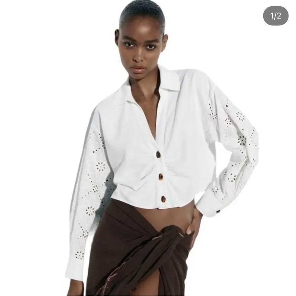 NWOT Zara off white linen blend crop shirt with long sleeves and embroidery. M.